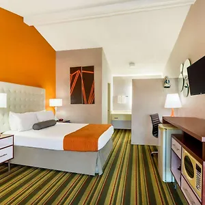 https://howard-johnson-airport-downtow.hotelsofphoenix.com