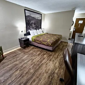 https://super-8-goodyear-phoenix-area.hotelsofphoenix.com